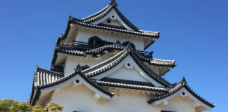 Hikone château japon histoire shiga prefecture sengoku culture architecture
