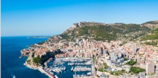 Du 16 au 21 juillet 2020, c’est au cœur de l’Hôtel Hermitage de Monte Carlo que Artcurial organise trois vacations exceptionnelles en Joaillerie, Horlogerie de collection et Hermès Vintage.