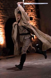 Le Roi Arthur - Epee de bois - Cartoucherie - Vincennes - The?a?tre - Lancelot - Camelot - Rameau d'or - Syma News - Syma Mobile - Florence Yeremian - Jean Philippe Begue - Merlin - Excalibur - King Artgur - Legend - Celtic - Love - War - Magic - Epopee - Chrétiens de Troyes
