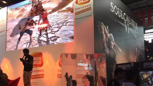 Paris Games Week salon jeu video gamer Bandai Namco Soulcalibur baston