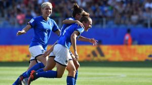 coupe du monde - coupe du monde féminine - foot - football - footballeuses - bleues - allez les bleues - dare to shine - sport - syma news - fifa - foot 2019 - cdm - cdm19 - meufdefoot - footfem