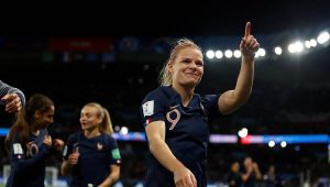 foot - SymaNews - Rugby - Basket - Cyclisme - Formule1 - Volley - Coupe du monde - Tennis Lewis Hamilton - Foot féminin - Criterium du Dauphine - TeamBayou - Rafael Nadal - Ashleigh Barty - Dominic Thiem - Marketa Vondrousova - Grand prix du canada
