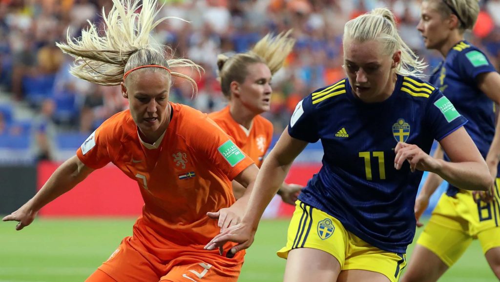 coupe du monde - coupe du monde féminine - foot - football - footballeuses - bleues - allez les bleues - dare to shine - sport - syma news - fifa - foot 2019 - cdm - cdm19 - meufdefoot - footfem