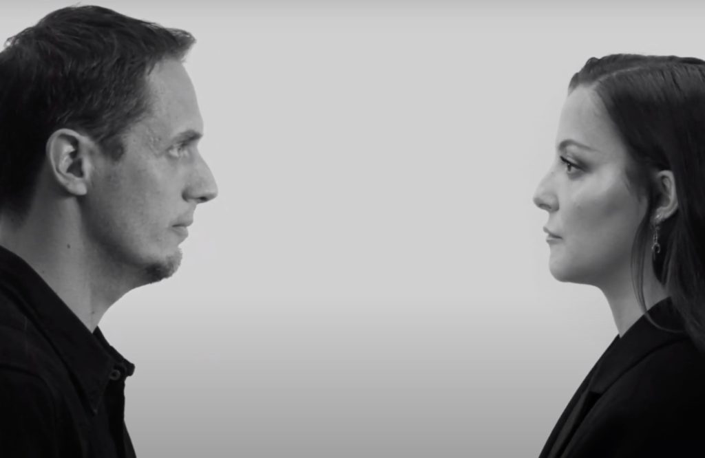 Grand Corps Malade chante l’amour sur le duo « Mais je t’aime » avec Camille Lellouche Syma Grand Corps Malade chante l’amour sur le duo « Mais je t’aime » avec Camille Lellouche Syma