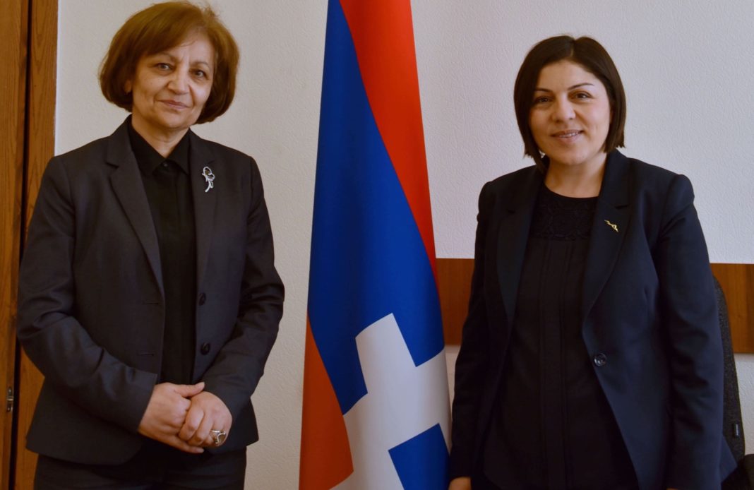 Artsakh - ministre de la culture - syma - florence gopikian - yeremian - melania balayan - lucine Gharakhanyan - interview - haut karabagh - armenie - armenia - guerre - azerbaidjan - culture - eglise - monastere - stepanakert - chouchi