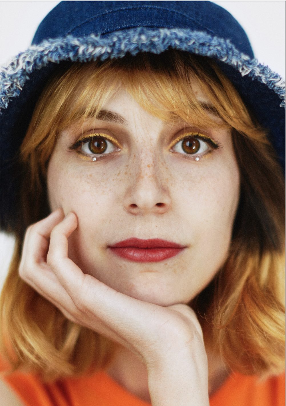 Coline Rio - lourd et délicat - interview -