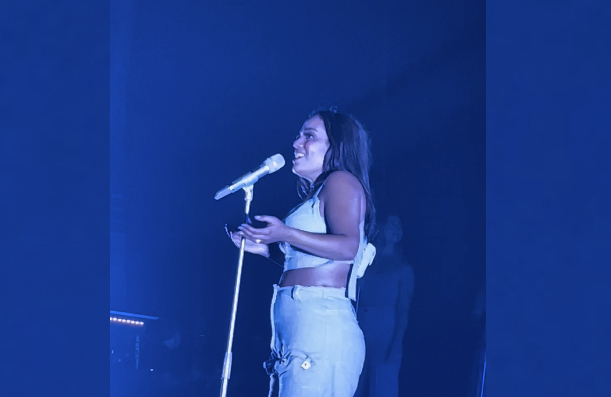 Amel Bent - Vivante tour - Dôme de Paris -