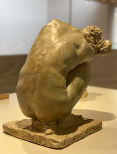 femme accroupie-claudel-platre patiné-1884-85-gopikian-yeremian