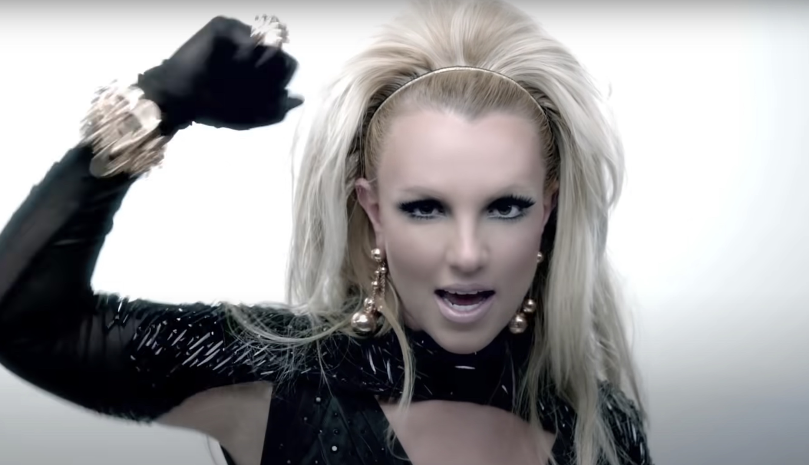 Britney Spears - Scream Shout -