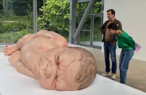 Ron-mueck-fondation-cartier-syma-news-florence-gopikian-yeremian