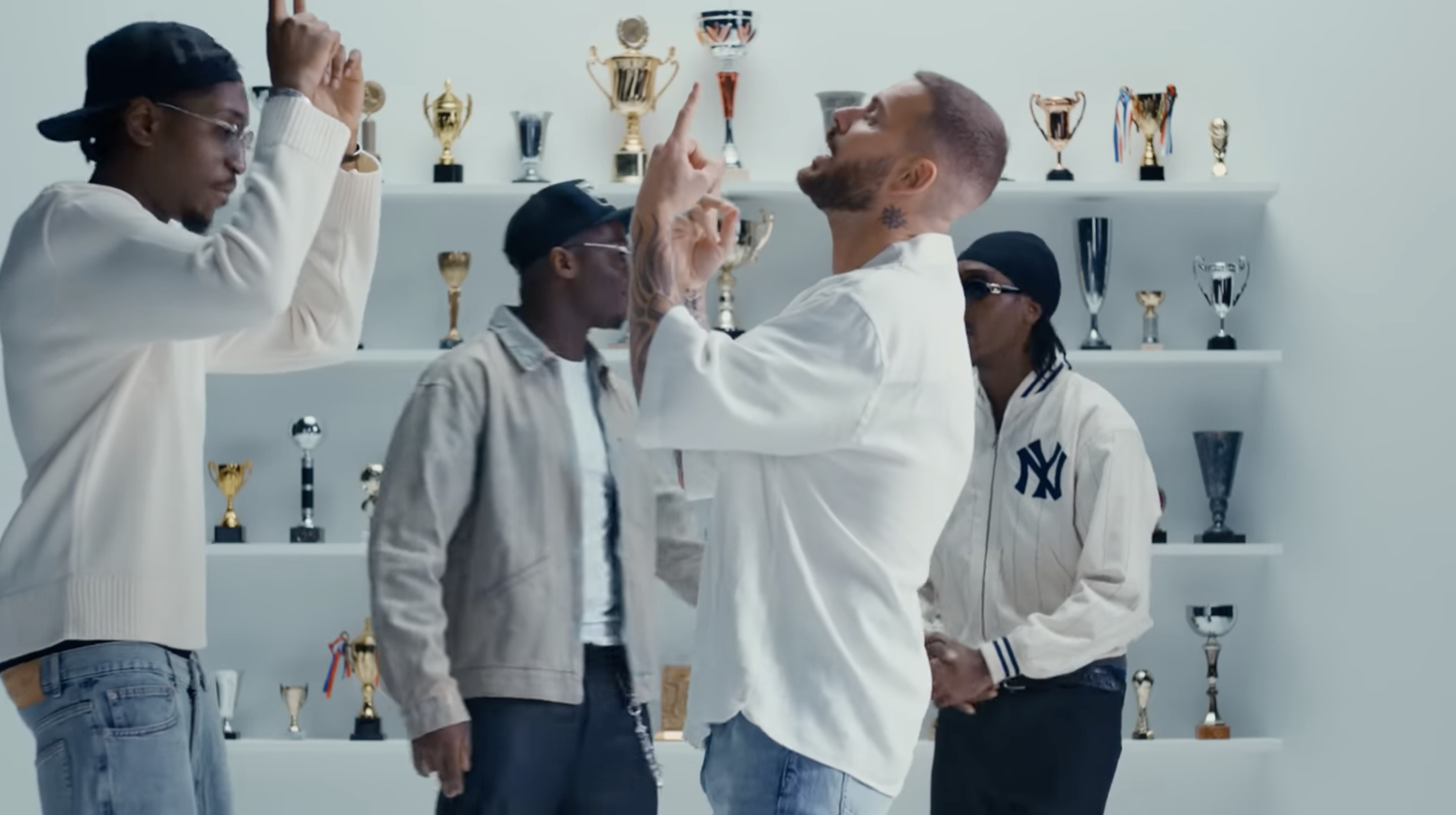 M Pokora - L2B - Trophée -