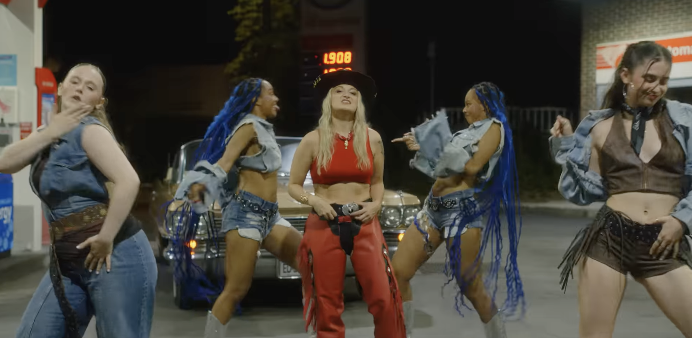 Eloiz - cow girl moderne - clip